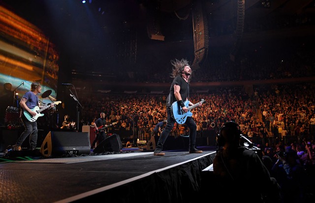 NEW YORK, NEW YORK - JUNE 20: Dave Grohl performs onstage as The Foo Fighters reopen Madison Square Garden on June 20, 2021 in New York City. The concert, with all attendees vaccinated, is the first in a New York arena to be held at full-capacity since Ma (Foto: Getty Images for FF)