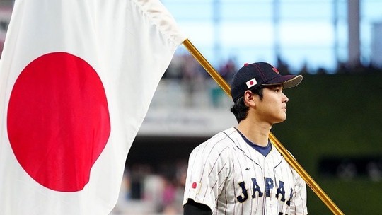 Japonês se torna jogador mais bem pago em uma temporada na liga de beisebol dos EUA
