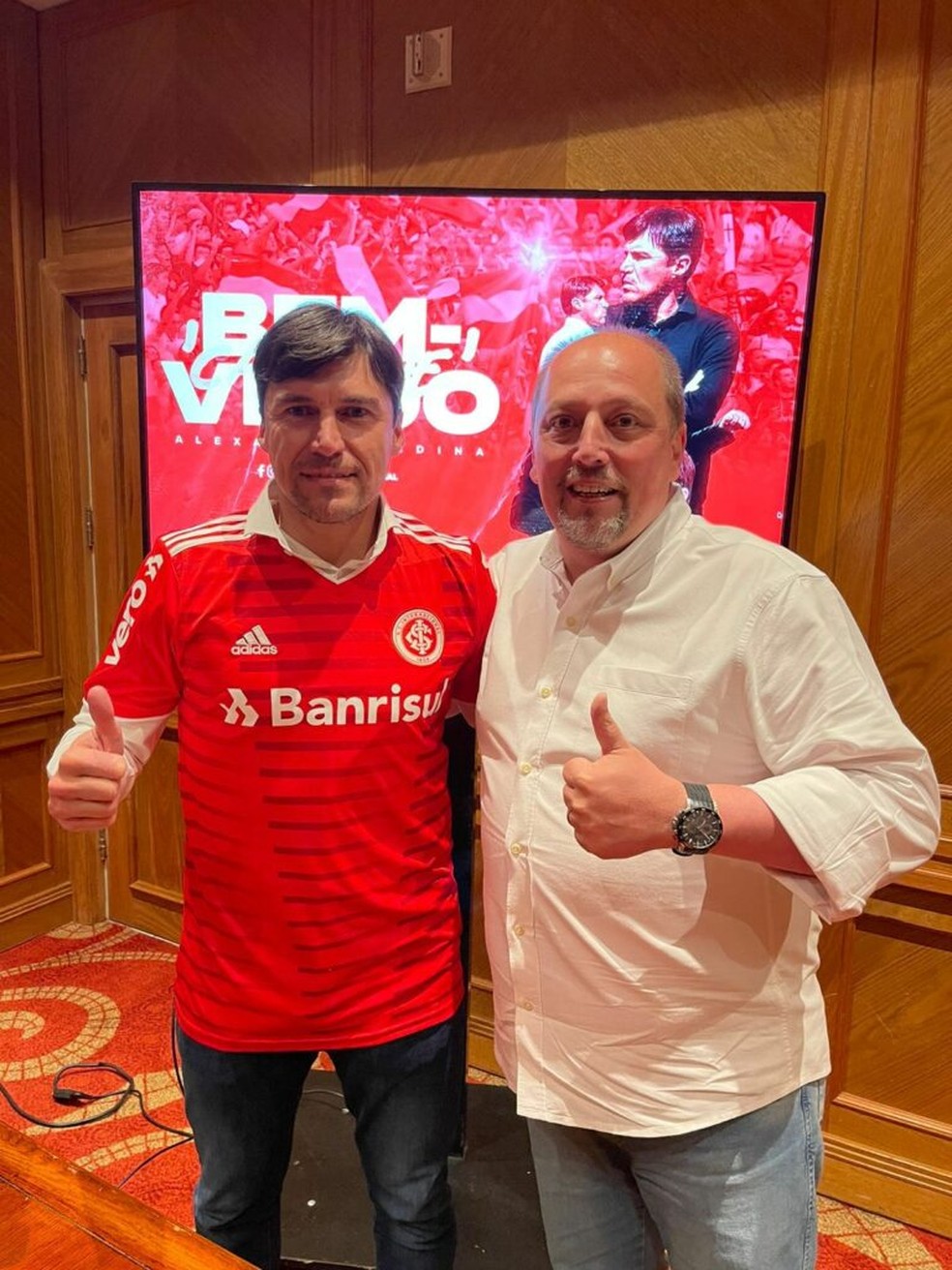 Alexander Medina tcnico Inter presidente Alessandro Barcellos  Foto: Internacional / Divulgao