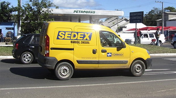 Carro dos Correios: fim do e-Sedex vai impactar os pequenos negócios do e-commerce (Foto: Wiki Commons)