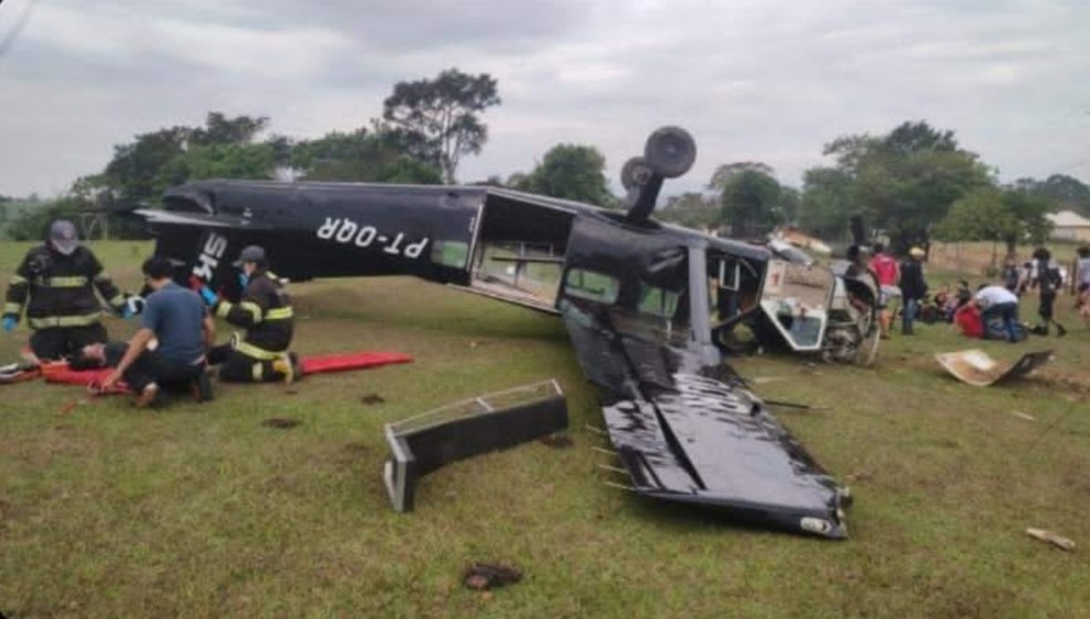 Aeronave faz pouso de emergência em Boituva — Foto: Arquivo Pessoal 