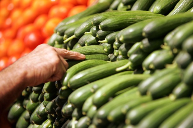 Como escolher corretamente seus alimentos? Já passou da hora de aprender (Foto: Getty Images/ David Silverman)