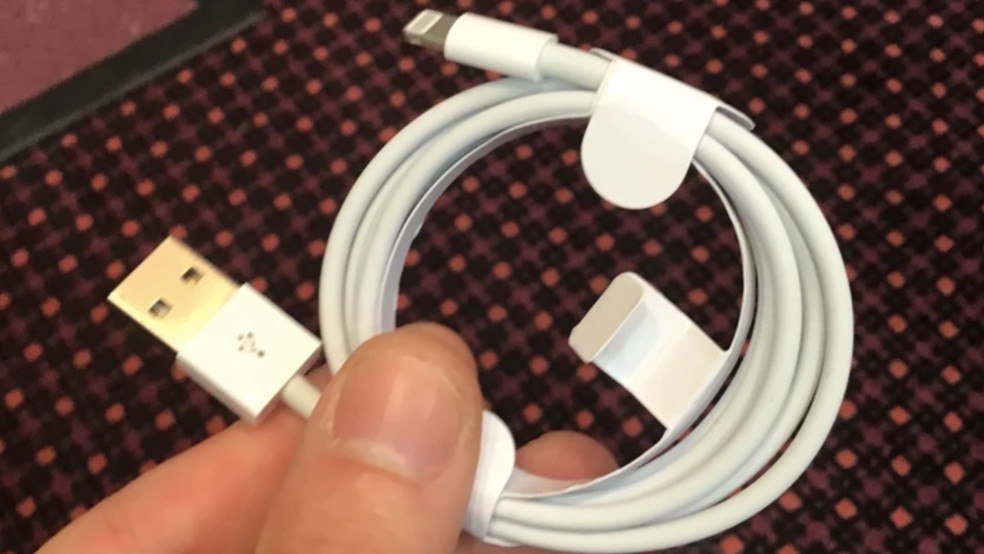 Cabo USB Apple falso permite que hackers acessem seu computador — Foto: Reprodução/Vice