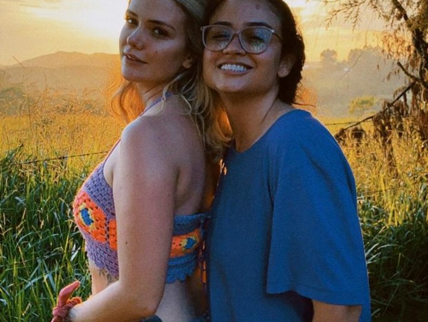 Marcela McGowan e Luiza (Foto: Reprodução/Instagram)