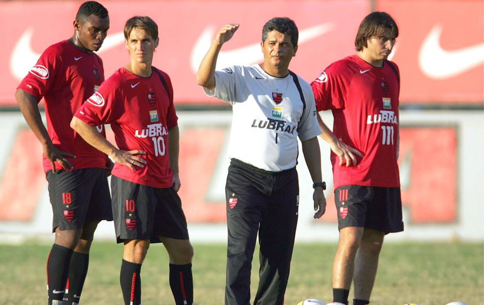 Em 2006, o jovem Obina atuou ao lado de SÃ¡vio e LuizÃ£o no Flamengo comandado por Ney Franco â€” Foto: AgÃªncia o Globo