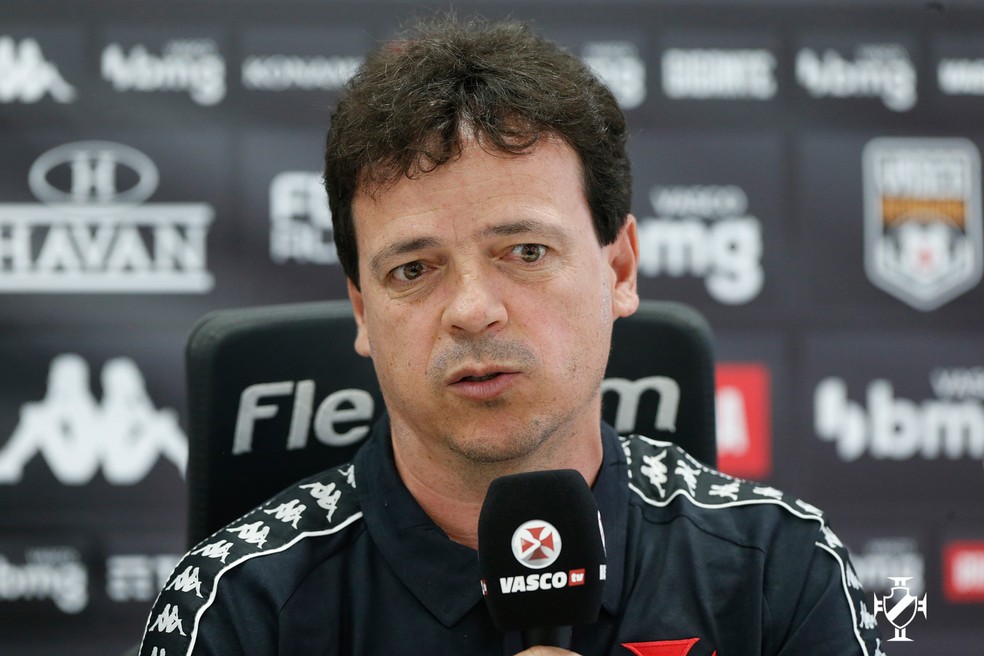 Fernando Diniz conversou com os jornalistas  Foto: Rafael Ribeiro/Vasco