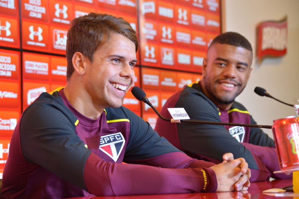 Técnico fala em diminuir elenco para 29 jogadores, e base pode perder espaço