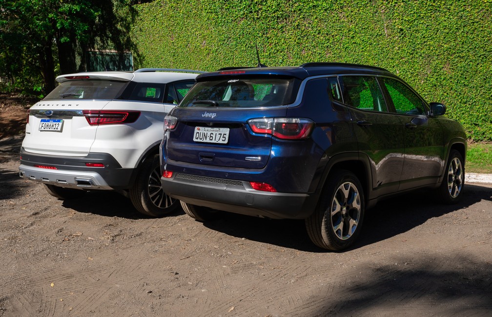 Ford Territory e Jeep Compass — Foto: Celso Tavares/G1