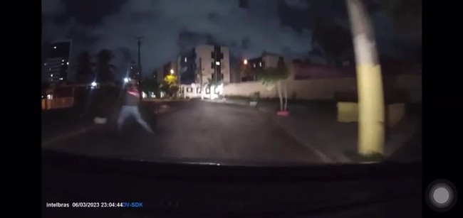 Vídeo flagra tentativa de assalto e tiros contra motorista por aplicativo  na Zona Sul de Natal | Rio Grande do Norte | G1