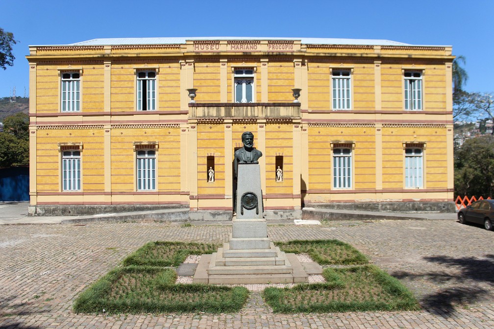 Que Tiro Foi Esse Museu Em Mg Guarda Retrato De Dom Pedro Ii Que Foi Alvo De Disparo Em 1889 Zona Da Mata G1