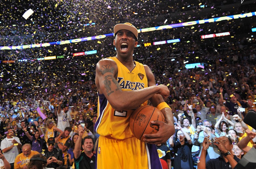 Kobe Bryant será homenageado com estátua pelos Los Angeles Lakers