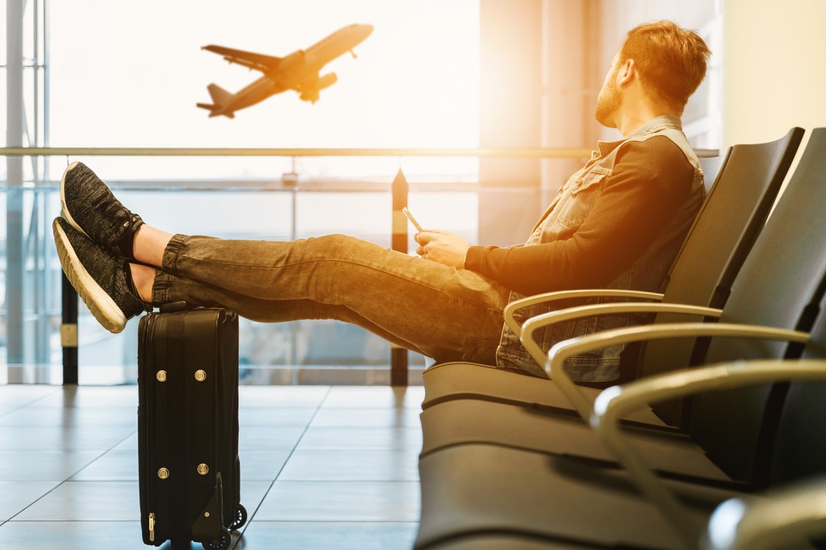 Conta global, cartão internacional, dinheiro ou remessa: como escolher qual a melhor opção para viagens - Vimarsana News