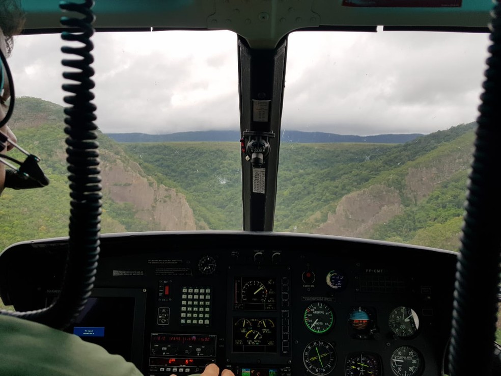 Ciopaer faz buscas por aeronave na Serra do Mangaval em Cáceres — Foto: Ciopaer/Divulgação