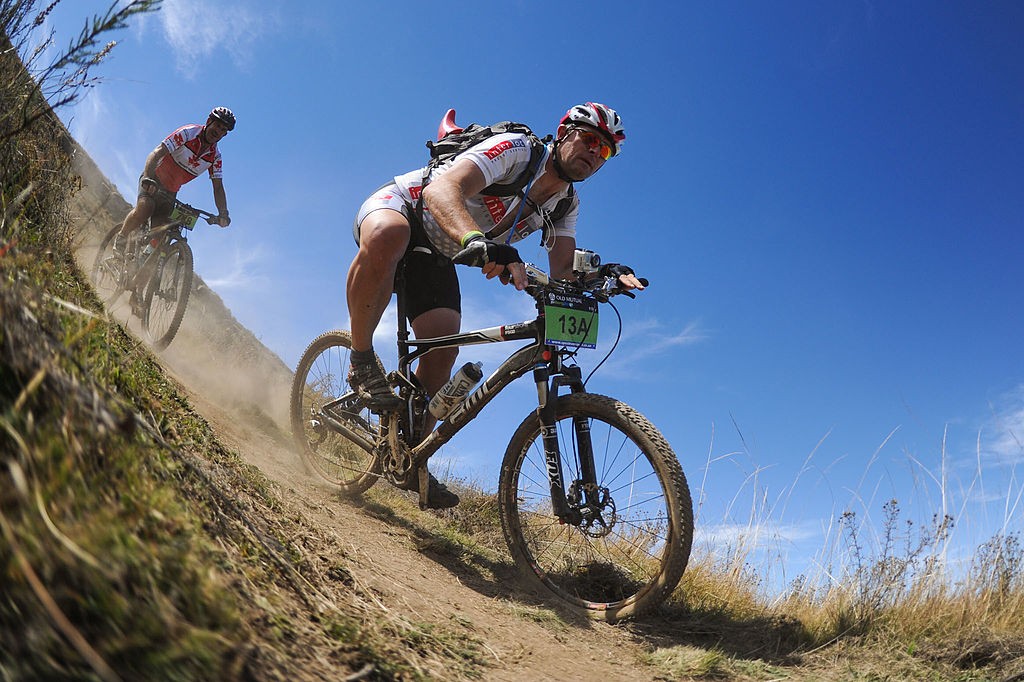 SOUTH AFRICA - APRIL 27: This handout photo provided by Full top Communications shows a general view during day 2 of the Old Mutual joBerg2c race from Frankfort School to Reitz Showgrounds on April 27, 2013 in South Africa. (Photo by Kelvin Trautman /Full (Foto: Getty Images)