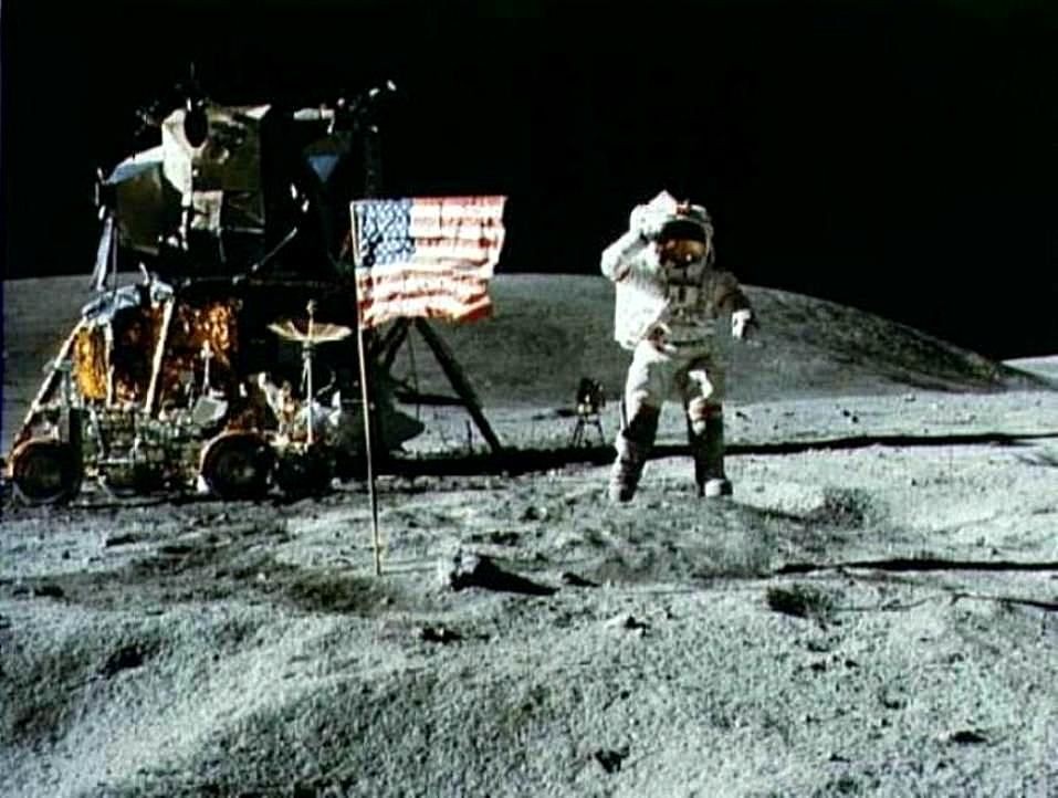 Duas pessoas, um homem e uma mulher, irão à Lua em 2024 pela Nasa (Foto: Wikimedia Commons)