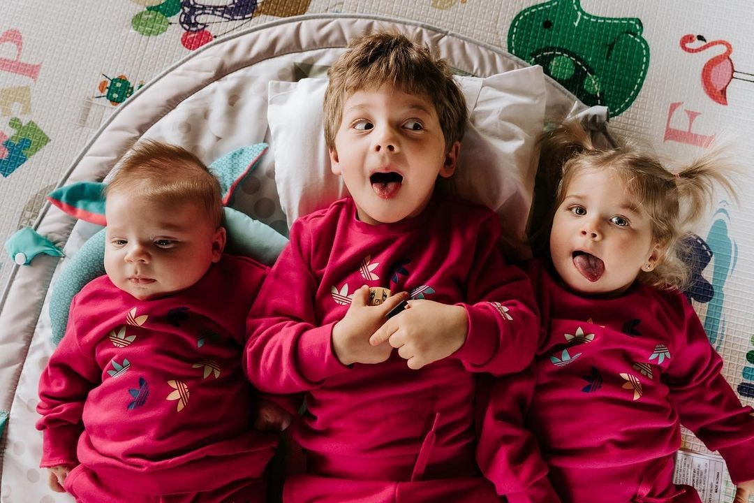 Sabrina Petraglia encanta a web com foto dos filhos: 'Cumplicidade eterna' (Foto: reprodução/instagram)