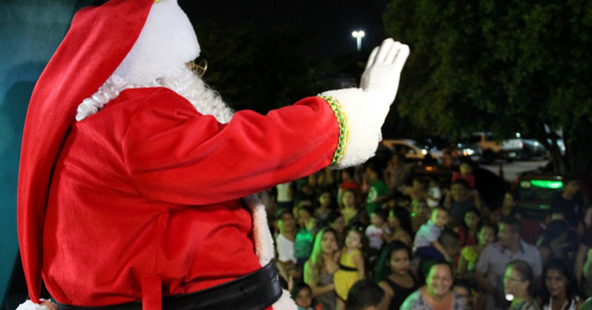 Apresentações do Natal Encantado da Amazônia reúnem centenas de pessoas -  Portal Pebinha de Açúcar - 16 anos