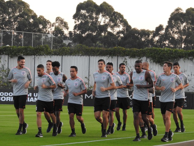 Corinthians se reapresenta no CT, após 10 dias de folga