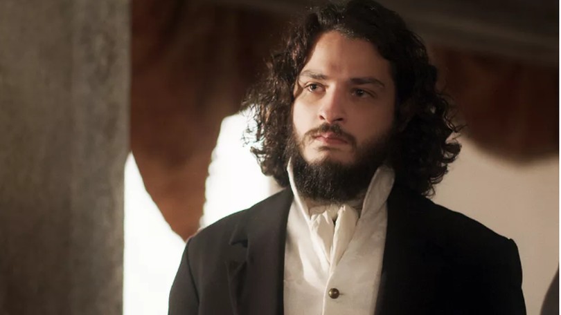 cesar cardadeiro interpreta hugo em novo mundo personagem gshow