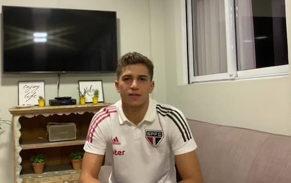 Vitor Bueno deixa clara a preocupação com coronavírus: 