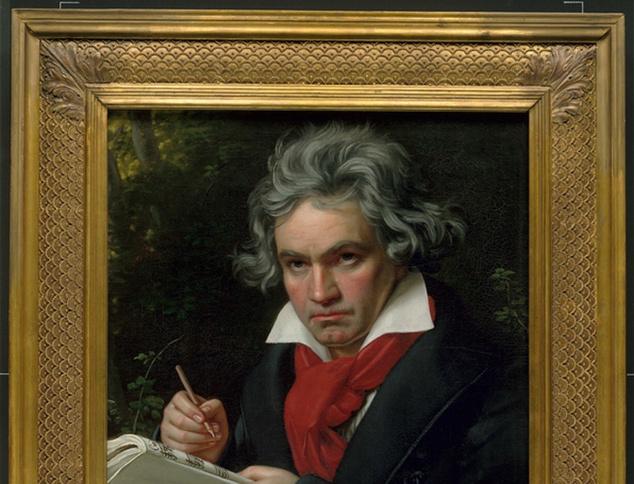 Cientistas se surpreendem com achados a partir de mecha de cabelo de Beethoven