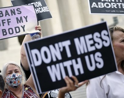 Empresa diz que pagará fiança a funcionários presos em protestos pró-aborto nos EUA
