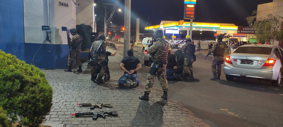 Treinamento da PM contra ataques à instituições financeiras em Uberlândia — Foto: Polícia Militar/Divulgação