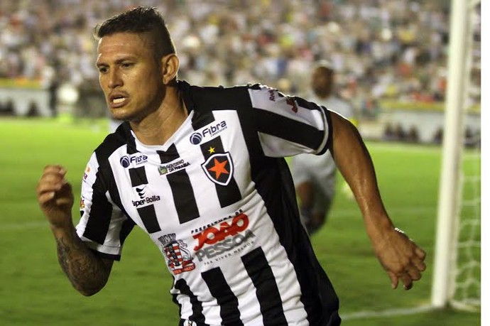 Rafael Oliveira, Botafogo-PB, atacante, Almeidão (Foto: Francisco França / Jornal da Paraíba )