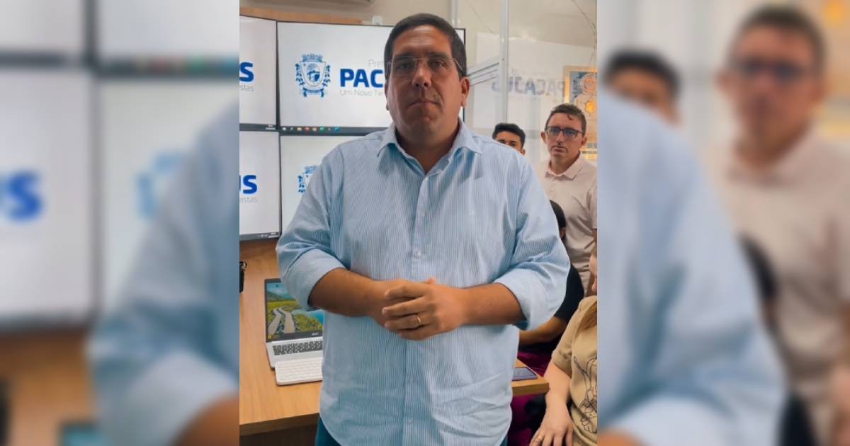 Prefeito que exigiu trabalho 'voluntário' para universitários usarem ônibus é cassado por nepotismo, na Grande Fortaleza