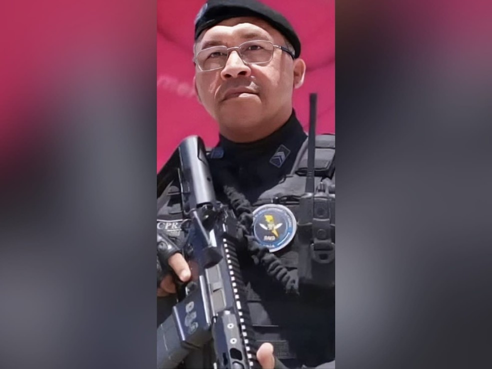 primeiro sargento da Polícia Militar, Jarbas Ramos de Oliveira, 51 anos, morreu após colidir a motocicleta em uma árvore na cidade de Russas. — Foto: Arquivo pessoal