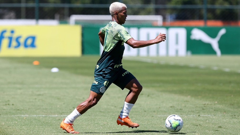 Gabriel Veron volta a treinar, Menino segue em tratamento, veja como foi o treino do Palmeiras