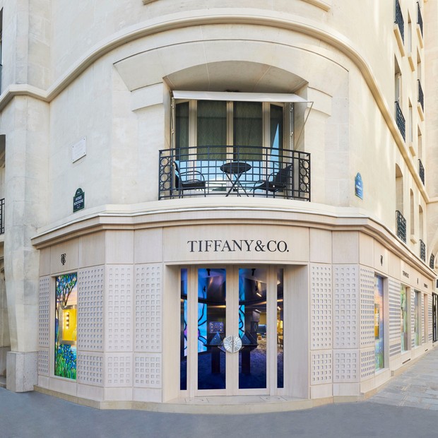 Por dentro da nova loja pop-up da Tiffany em Paris (Foto: Divulgação)