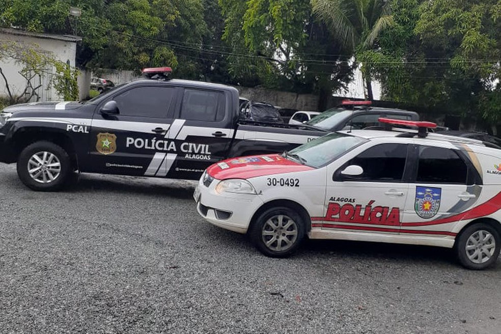 Polícias de Alagoas prendem homem que matou desafeto com tesouradas em Olho D'Água do Casado, AL — Foto: Ascom/Polícia Civil de Alagoas 