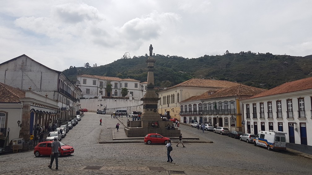 Alguns dos caminhos de Tiradentes em Vila Rica podem ser refeitos em Ouro Preto.  â Foto: Thais Pimentel/G1