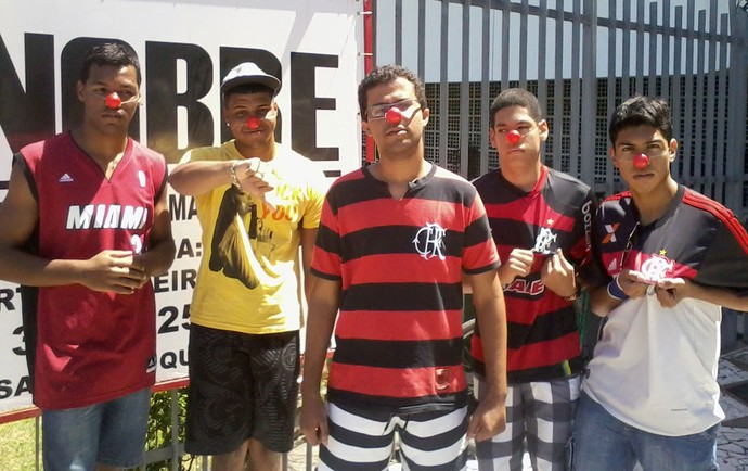 Protesto contra preço dos ingressos marca festa pelo aniversário do Fla