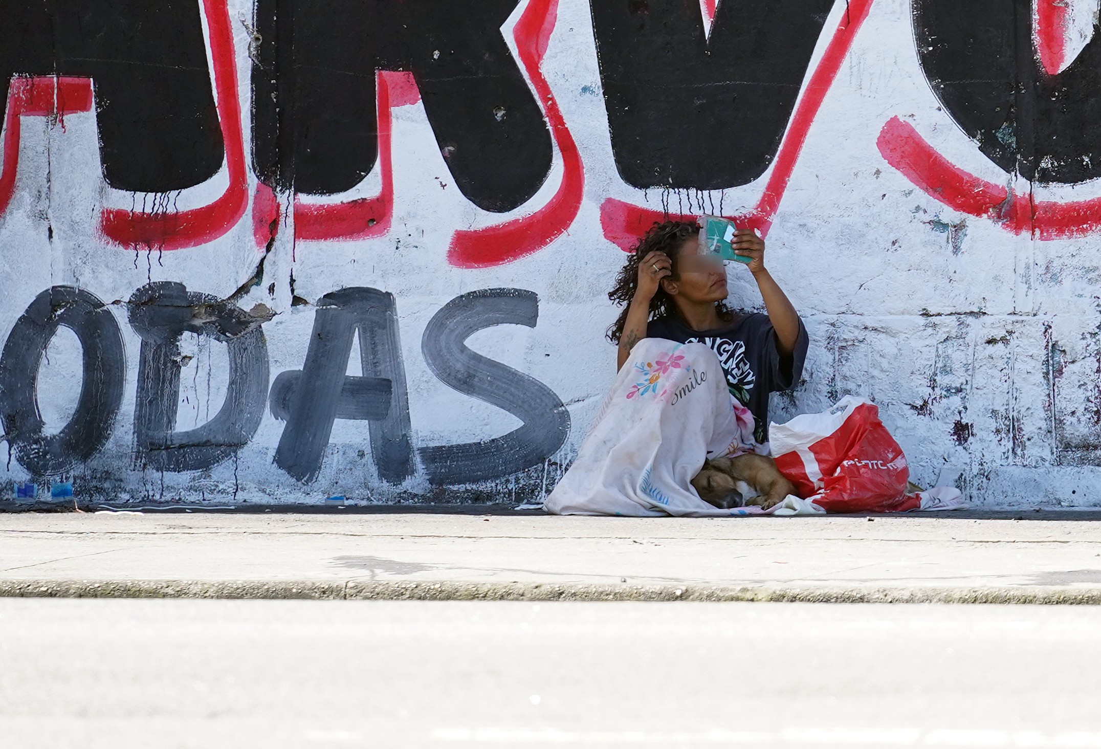 Pobreza social bate recorde e atinge 64,6 milhões de brasileiros durante pandemia, diz estudo