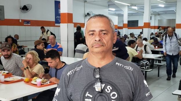BBC: Lenine, 55, vem de São Caetano para almoçar no Bom Prato e cobra gentileza no atendimento: 