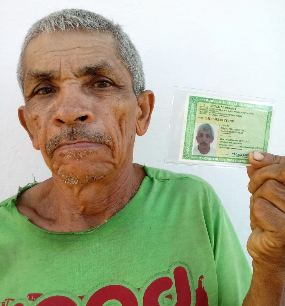 Agricultor paraibano vivia sem documentos e conseguiu emitir Certidão de Nascimento aos 62 anos — Foto: Jocelino Tomaz/Arquivo Pessoal