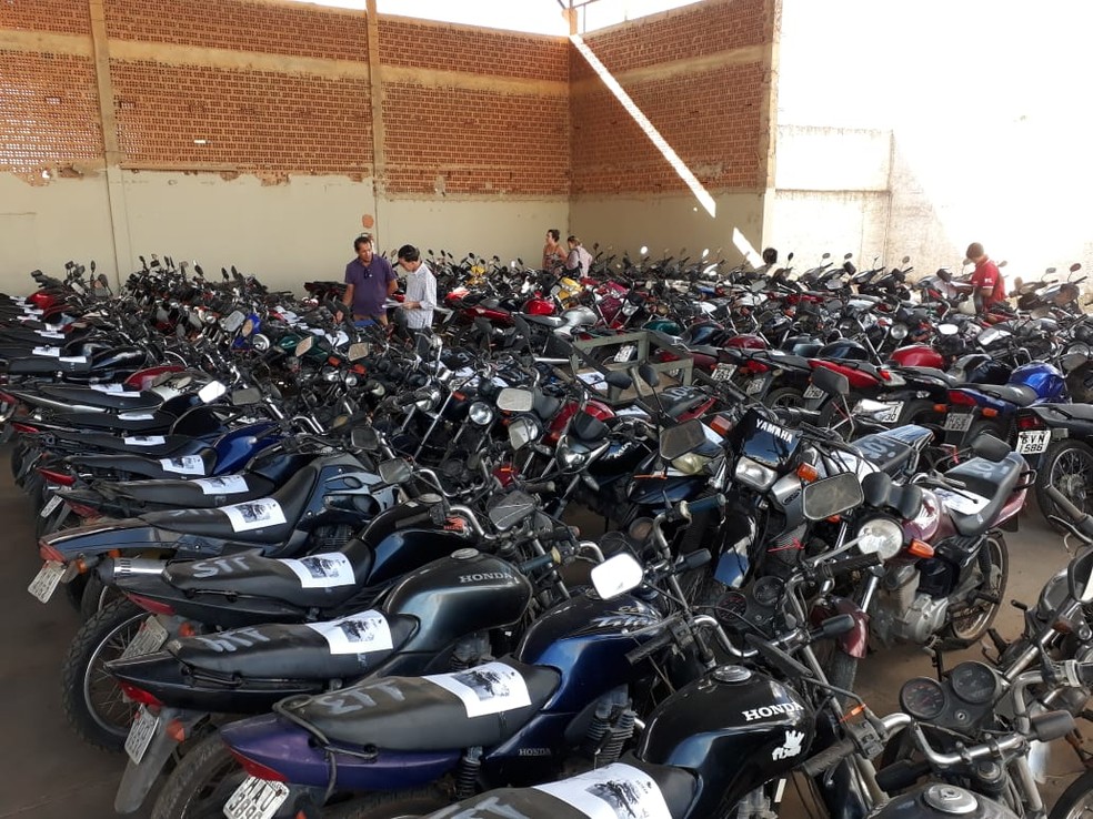 Detran-MG disponibiliza 311 motos e 71 carros para leilão em Montes Claros  | Grande Minas | G1