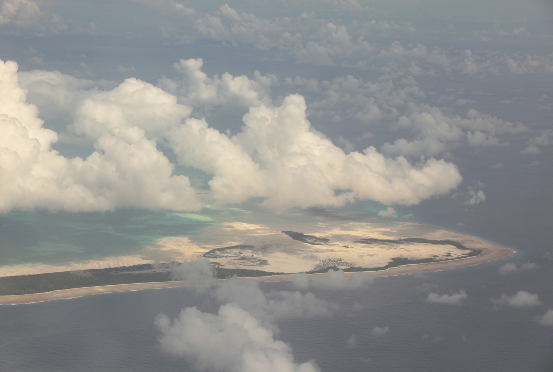 Kiribati, país formado por ilhas do Pacífico, algumas das quais podem desaparecer com a elevação do nível dos oceanos, consequência do aquecimento global (Foto: Thinkstock)