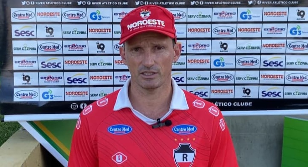 Gerson Gusmão foi eleito o melhor técnico do Campeonato Piauiense 2023 — Foto: Ascom