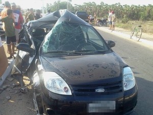 Vereadora perdeu o controle do carro na CE-366. (Foto: Osvaldo Magalhães/Arquivo pessoal)