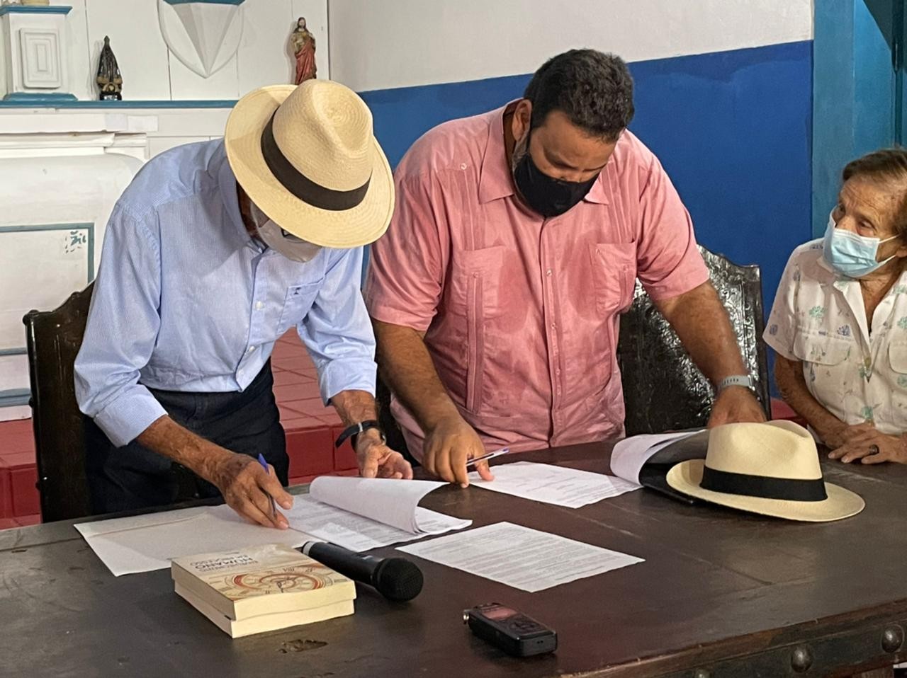 Termo de cessão da Fazendo Campos Novos é assinado para uso da Uenf, em Cabo Frio; espaço terá museu e cursos