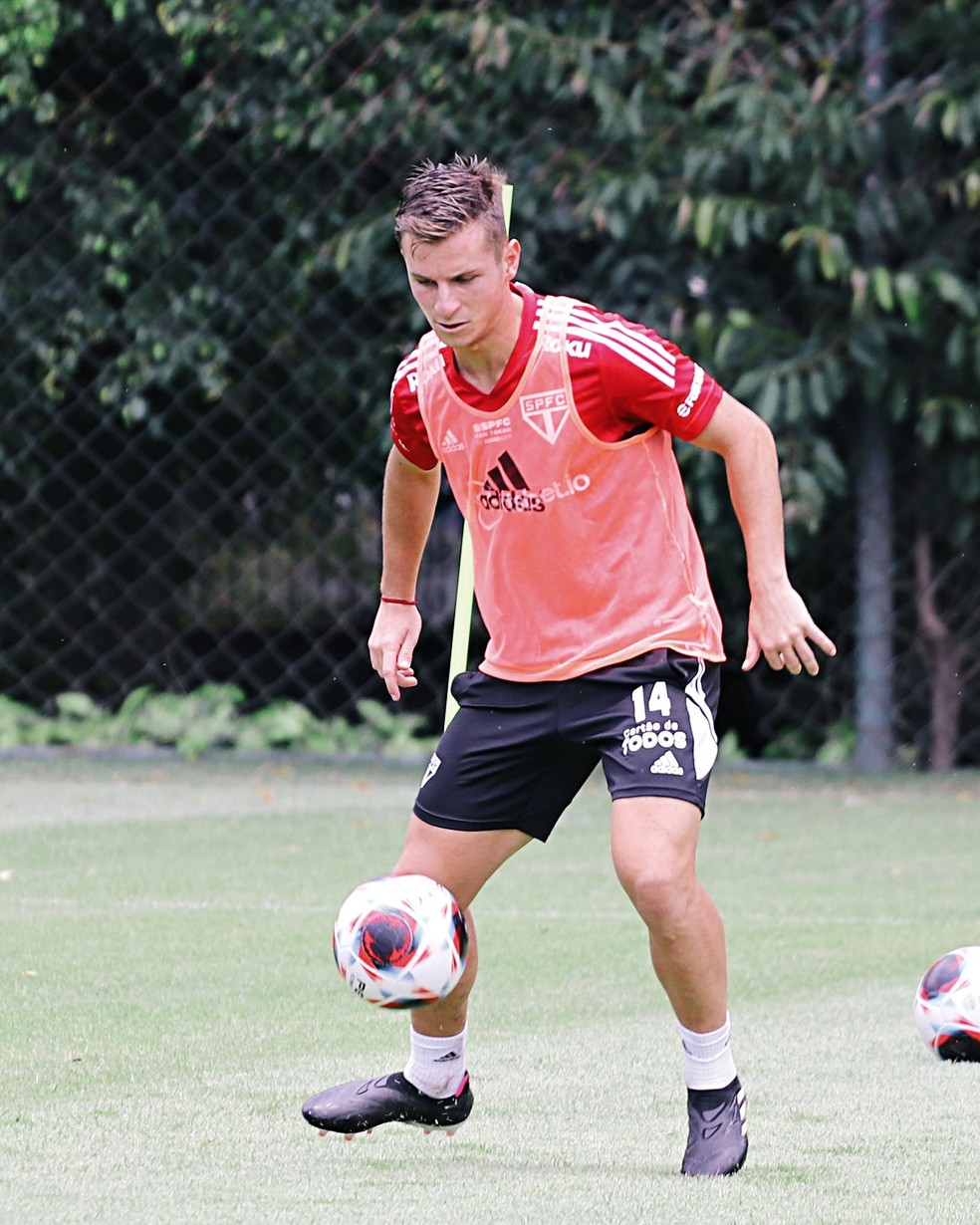 Artilheiro do São Paulo no ano, Galoppo participa de treino nesta segunda-feira — Foto: Divulgação