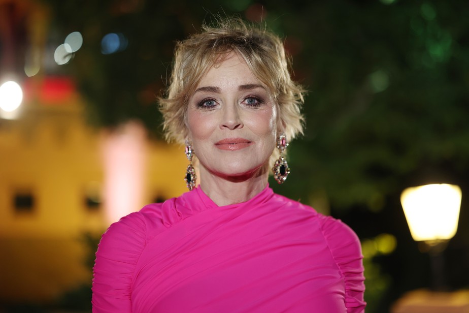 A atriz Sharon Stone em festival de cinema na Arábia Saudita