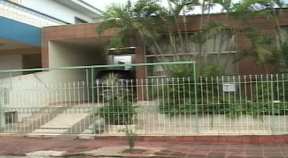 Mulher entrou escondida na casa do ex-marido e esperou que ele dormisse Assis — Foto: Reprodução/TV TEM