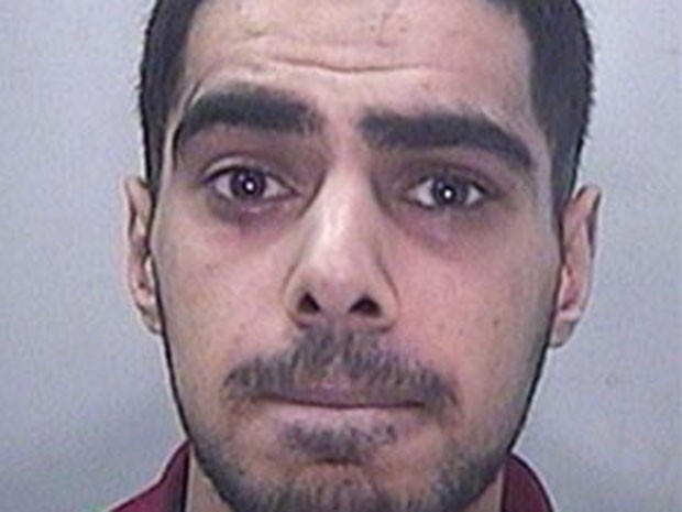 Mohammed Ali, de 21 anos, foi condenado a 32 meses de prisão por roubar casa (Foto: Divulgação/South Wales Police)