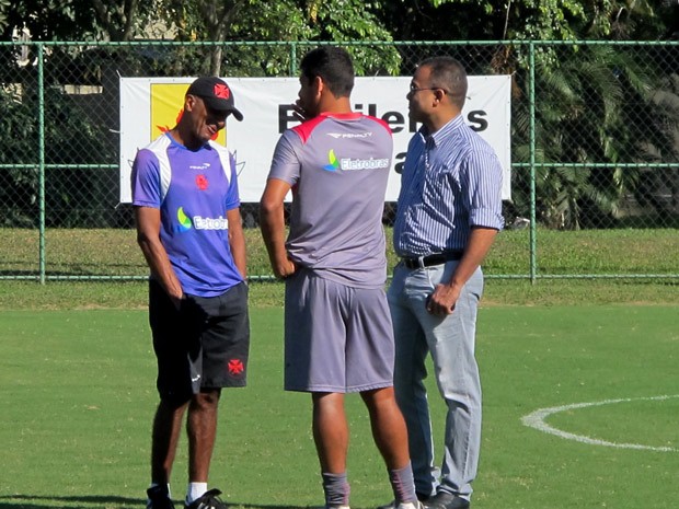 Diego Souza, Daniel Freitas e Cristóvão Borges vasco treino (Foto: Gustavo Rotstein / Globoesporte.com)