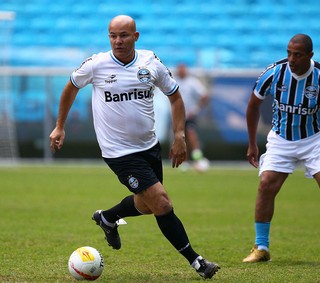 Jogo pelos 20 anos do bi da América irá doar renda para jovem com câncer