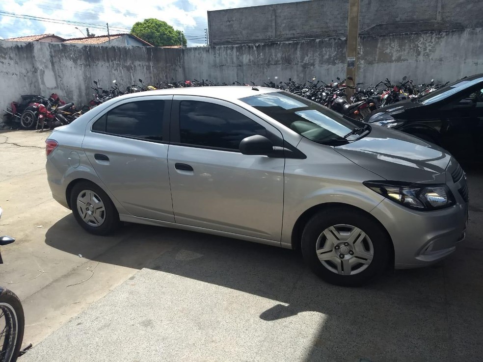 Mais dois veículos foram recuperados pela Polinter nesta quinta-feira (9)  — Foto: Divulgação/SSP-PI